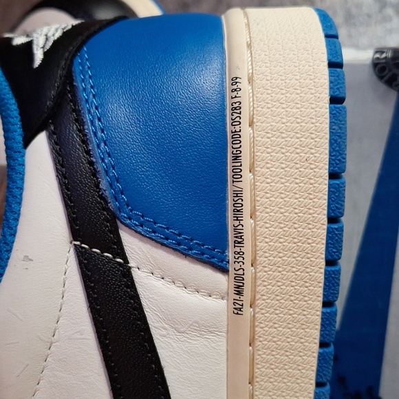 Air Jordan Low Cactus Jack - Picture 10 of 13